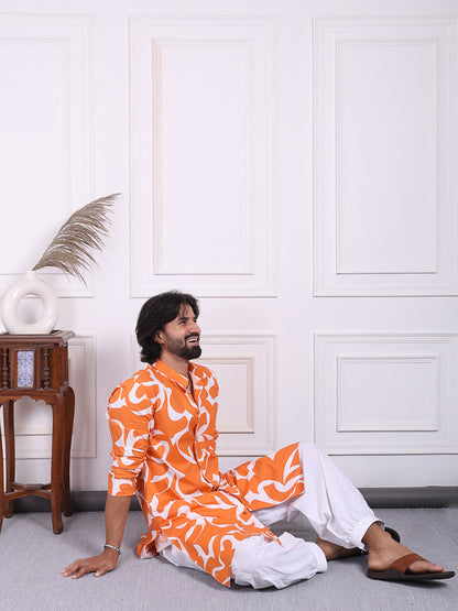 Men’s printed kurta with a straight fit cut
