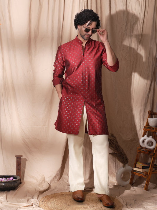 Maroon cuffed sleeve straight fit kurta