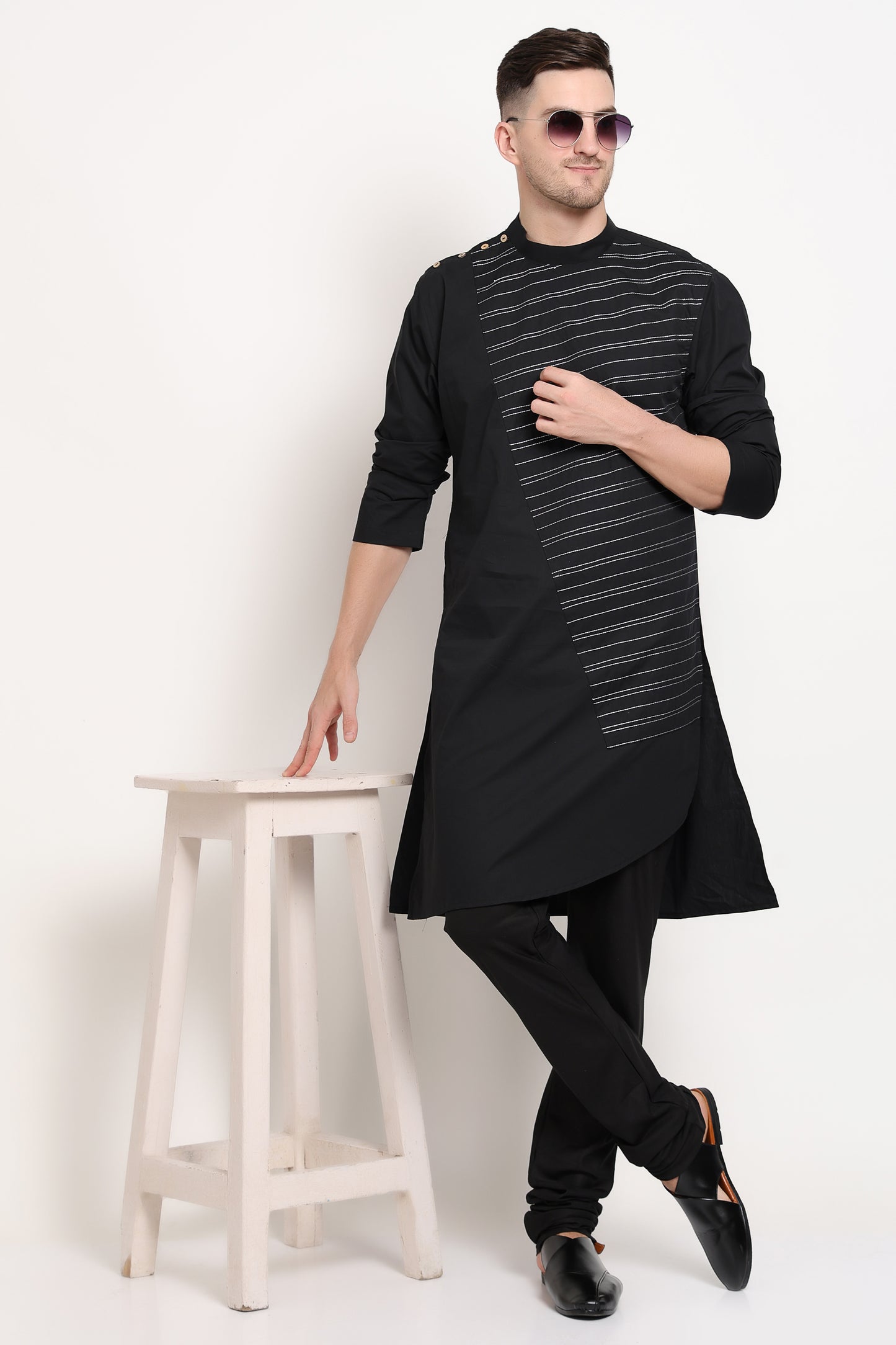 Striker Line Kurta – Black with Diagonal Edge Detailing