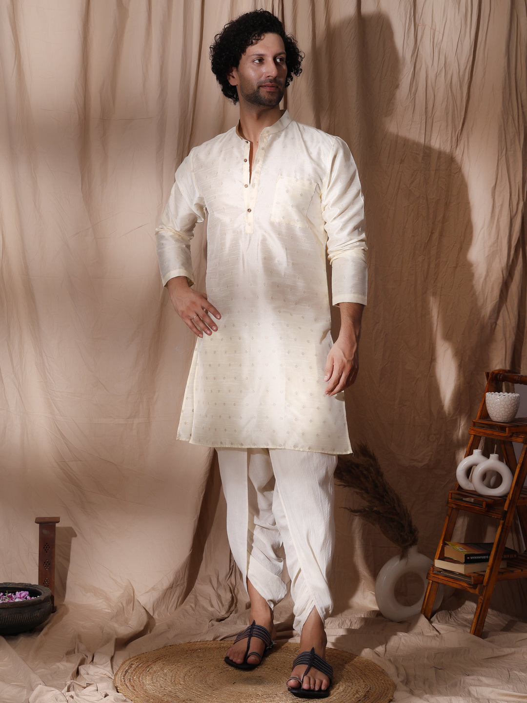 Front Pocket Detailed Men Kurta