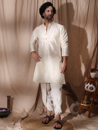 Front Pocket Detailed Men Kurta