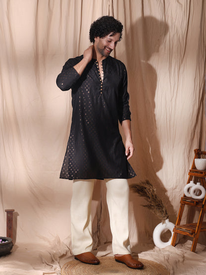 Men’s Straight Fit Ethnic Kurta with Button Loop Detailing