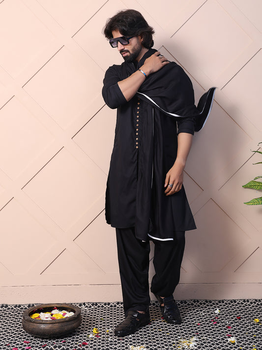 Kurta with button loop accents and a front slit