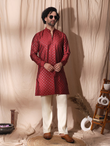 Maroon cuffed sleeve straight fit kurta