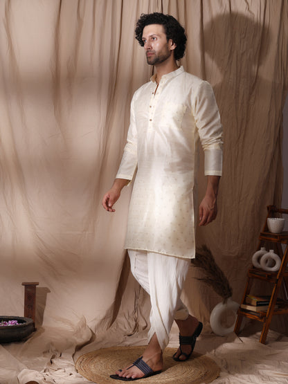 Front Pocket Detailed Men Kurta