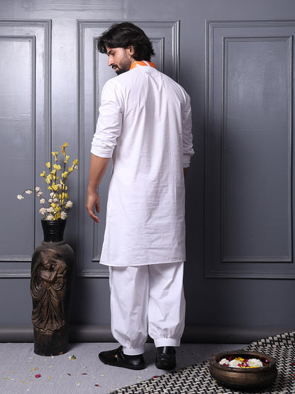 Long cotton kurta with printed yoke design
