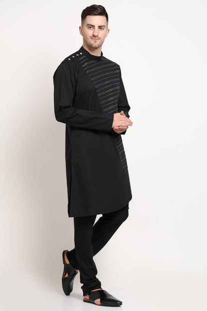 Striker Line Kurta – Black with Diagonal Edge Detailing
