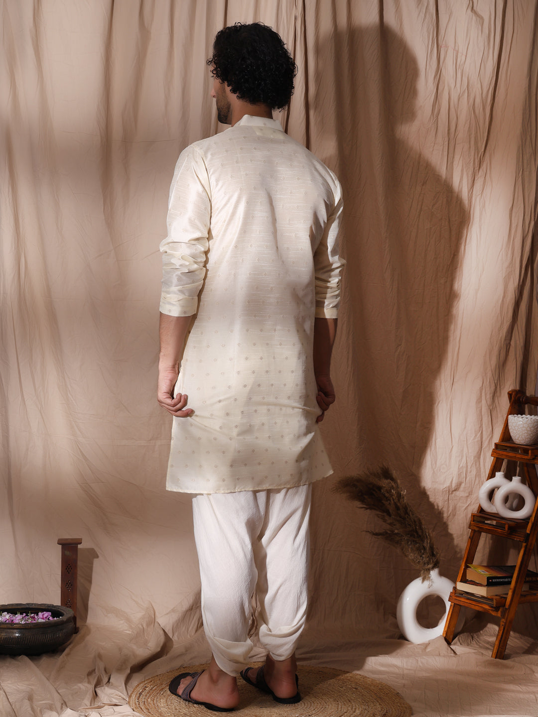 Men Full Sleeve Slik Kurta