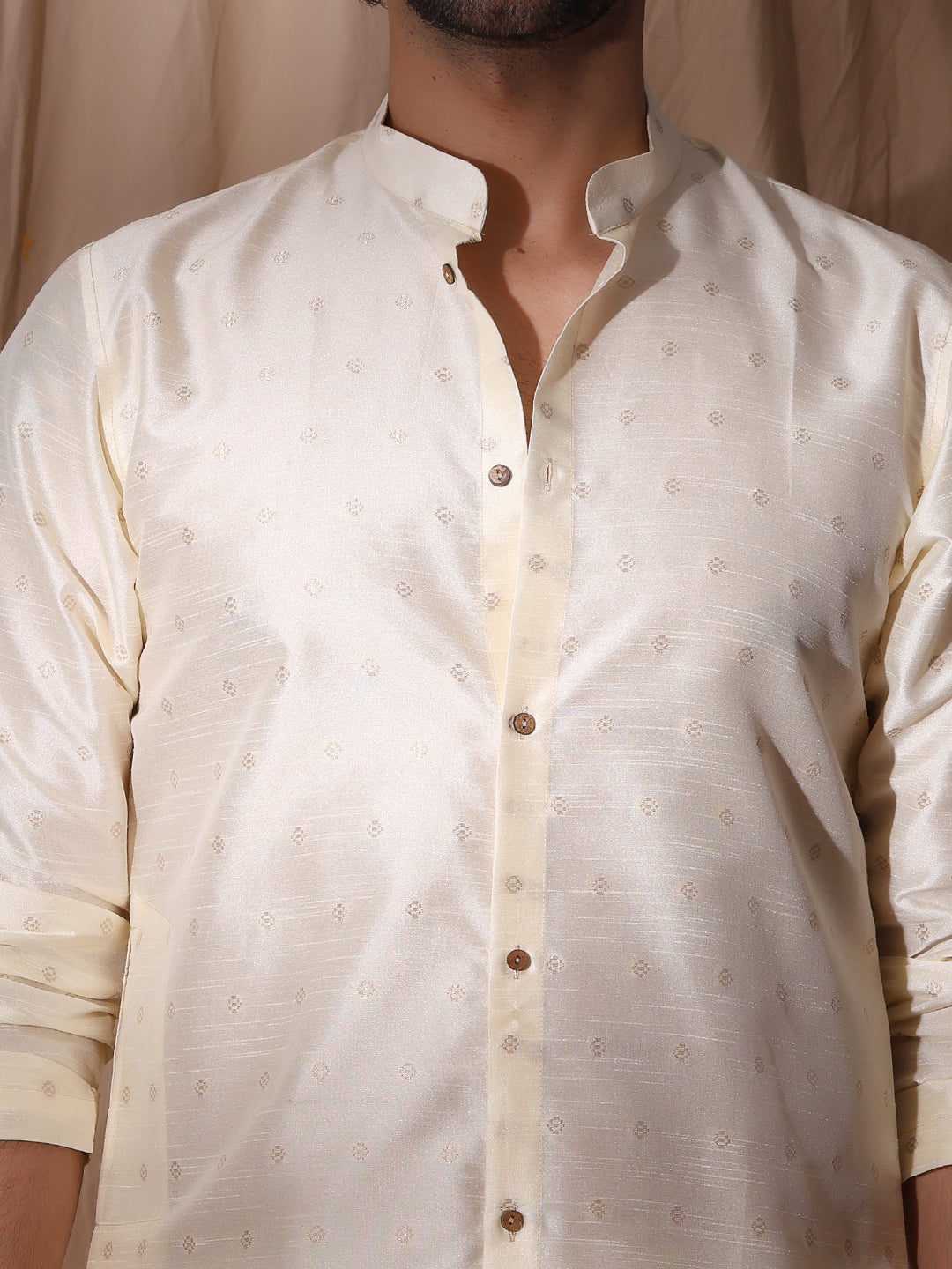 Men Full Sleeve Slik Kurta