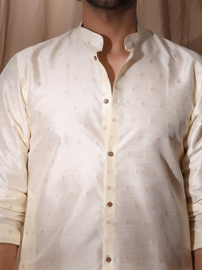 Men Full Sleeve Slik Kurta