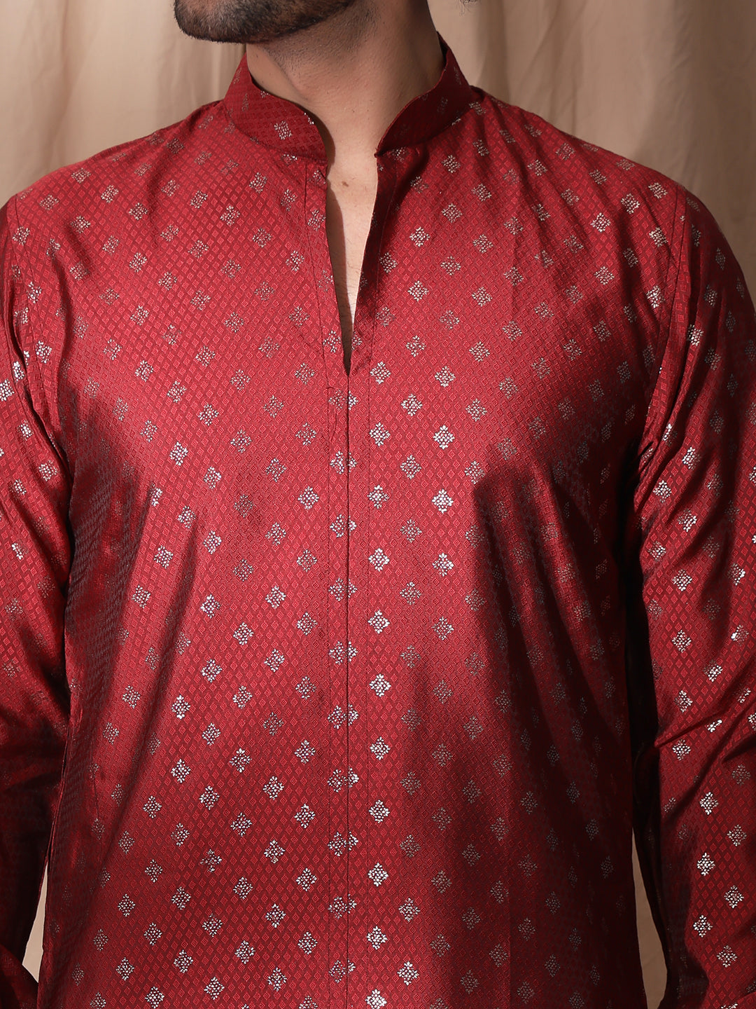 Maroon cuffed sleeve straight fit kurta