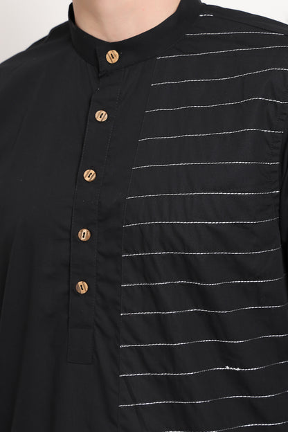 Linear Crest Kurta – Black with Horizontal Stripe Accent