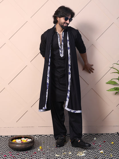 Men's black kurta with zipper closure